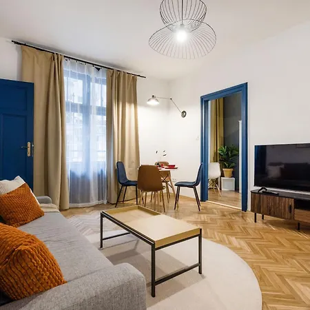 Comfortable 2br For Work Or Leisure