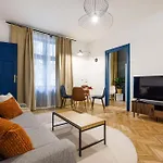 Comfortable 2br For Work Or Leisure